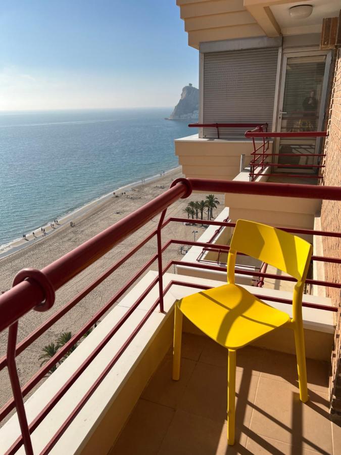 Amazing Beachfront Apartment - La Cala Бенидорм Екстериор снимка
